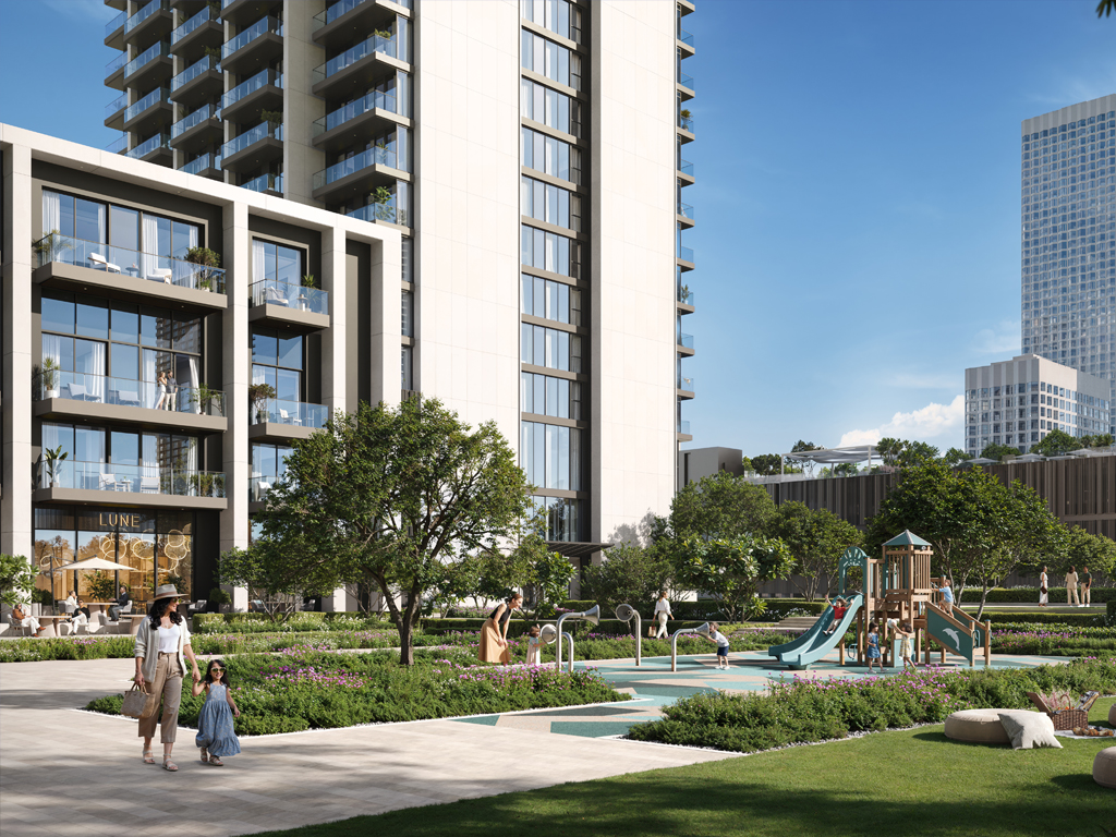 Outdoor play zones in the landscaped courtyard